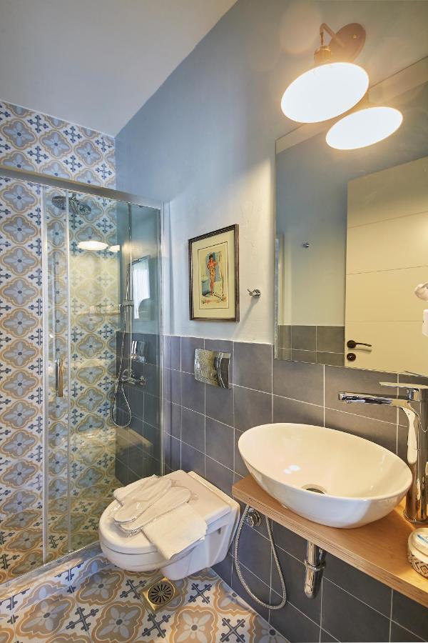 Spacious Suite W. Huge Balcony + Acropolis View Athens Ngoại thất bức ảnh