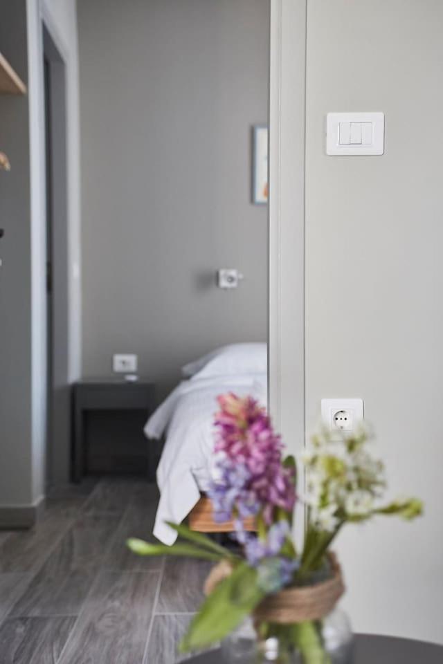 Spacious Suite W. Huge Balcony + Acropolis View Athens Ngoại thất bức ảnh